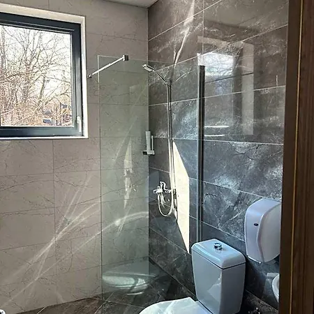добруджа Hotel Shumen