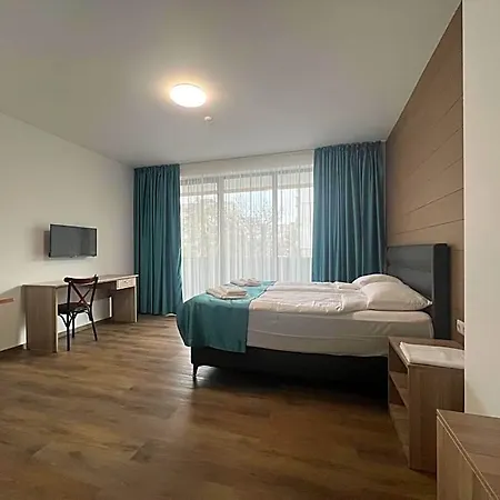 добруджа Hotel Shumen