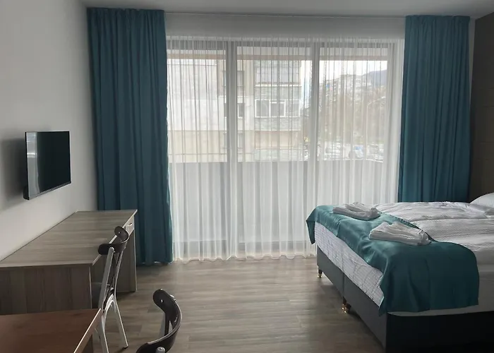 Хотел добруджа *